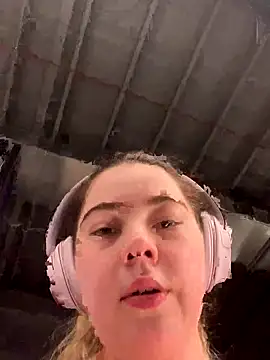 Snapshot of brooklynivy chatting on October 3, 2025, 11:40 am brooklynivy online show from October 3, 2025, 11:40 am