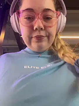 Snapshot of brooklynivy chatting on October 11, 2025, 11:36 pm brooklynivy online show from October 11, 2025, 11:36 pm