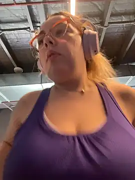 Snapshot of brooklynivy chatting on October 29, 2025, 3:42 am brooklynivy online show from October 29, 2025, 3:42 am