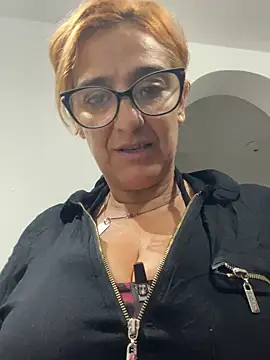 Snapshot of anastasia_and_jordan chatting on March 22, 2026, 7:01 am anastasia and jordan online show from March 22, 2026, 7:01 am