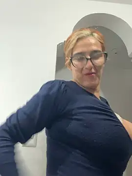 Snapshot of anastasia_and_jordan chatting on April 16, 2026, 10:27 am anastasia and jordan online show from April 16, 2026, 10:27 am