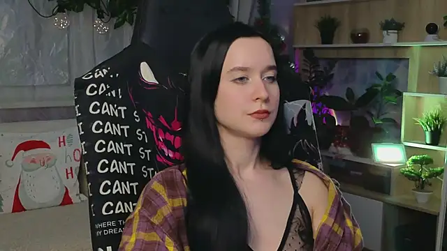 Snapshot of KiraLiLime chatting on March 12, 2025, 9:35 pm KiraLiLime online show from March 12, 2025, 9:35 pm