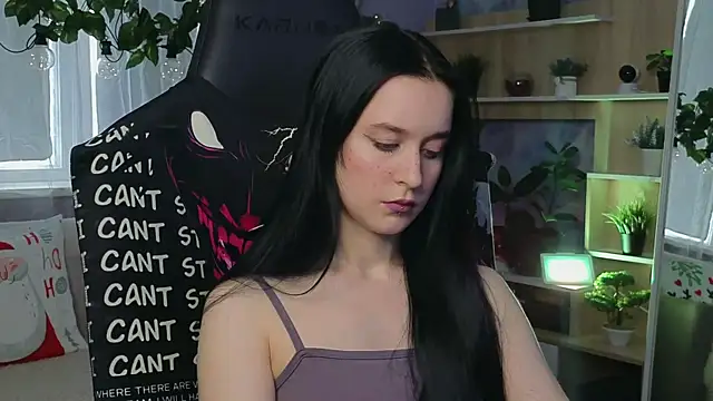 Snapshot of KiraLiLime chatting on March 15, 2025, 12:02 pm KiraLiLime online show from March 15, 2025, 12:02 pm