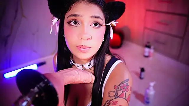 Mikubani18 online show from June 5, 2026, 6:52 am