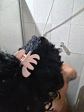 Sweet-diamondxxx online show from November 9, 2025, 1:20 pm