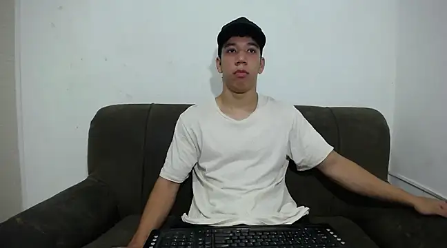 ethan noir online show from February 12, 2025, 6:19 pm