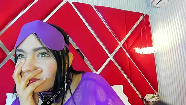 Snapshot of SusanCouper chatting on May 20, 2026, 4:51 am SusanCouper online show from May 20, 2026, 4:51 am