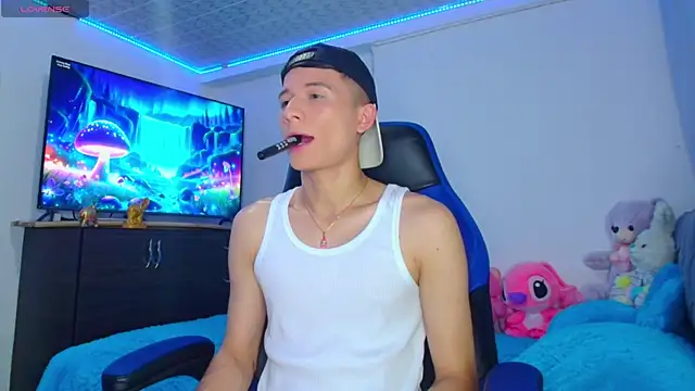 bryamer 19 online show from January 20, 2025, 1:28 am