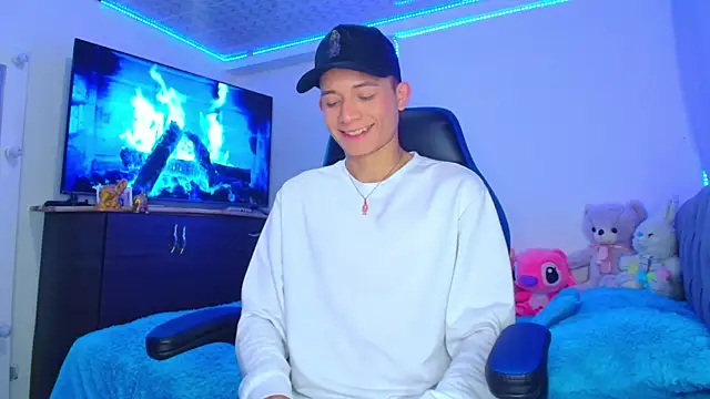 bryamer 19 online show from January 25, 2025, 1:54 am