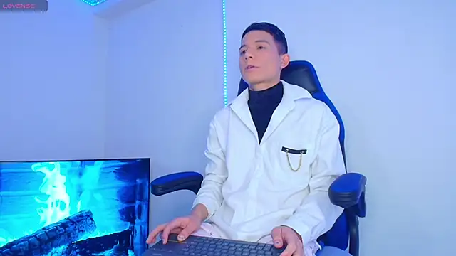 bryamer 19 online show from February 1, 2025, 3:30 am