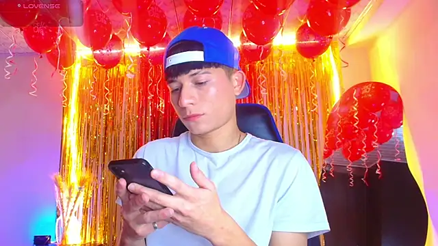 bryamer 19 online show from September 9, 2025, 1:05 am