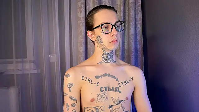 Snapshot of anahori__simon chatting on February 5, 2025, 8:14 pm anahori simon online show from February 5, 2025, 8:14 pm