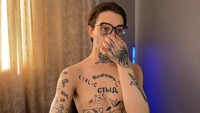 Snapshot of anahori__simon chatting on February 22, 2025, 1:02 pm anahori simon online show from February 22, 2025, 1:02 pm