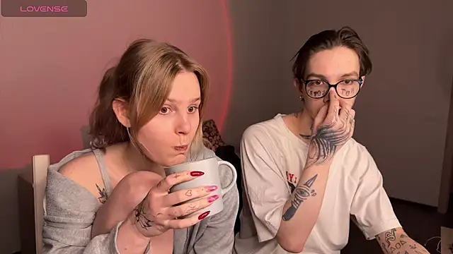 Snapshot of anahori__simon chatting on February 22, 2025, 10:09 pm anahori simon online show from February 22, 2025, 10:09 pm