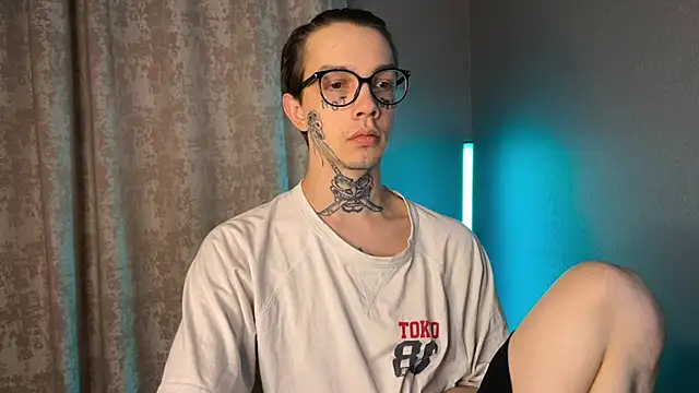 Snapshot of anahori__simon chatting on February 25, 2025, 7:58 pm anahori simon online show from February 25, 2025, 7:58 pm