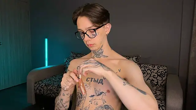 Snapshot of anahori__simon chatting on March 12, 2025, 8:41 pm anahori simon online show from March 12, 2025, 8:41 pm