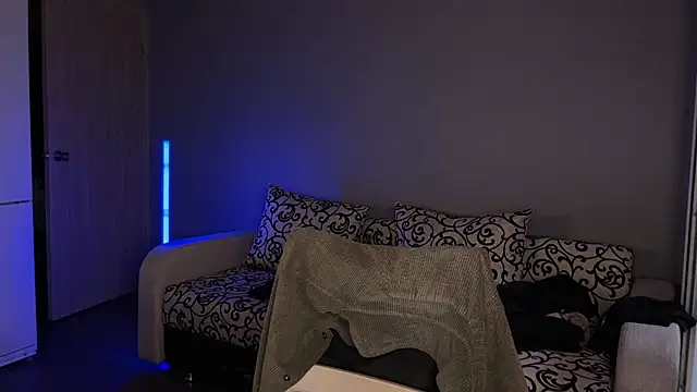 Snapshot of anahori__simon chatting on March 17, 2025, 4:40 am anahori simon online show from March 17, 2025, 4:40 am