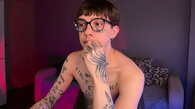 Snapshot of anahori__simon chatting on October 5, 2025, 1:20 pm anahori simon online show from October 5, 2025, 1:20 pm