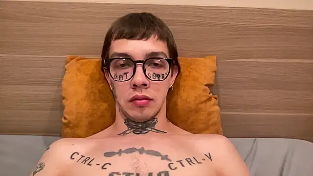 Snapshot of anahori__simon chatting on March 1, 2026, 2:08 pm anahori simon online show from March 1, 2026, 2:08 pm