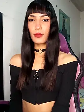 Lanna hott  online show from April 28, 2026, 7:08 pm