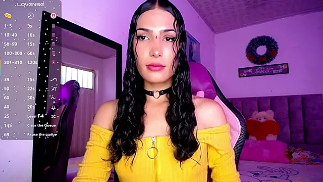 Snapshot of Lanna_hott_ chatting on July 7, 2026, 6:56 pm Lanna hott online show from July 7, 2026, 6:56 pm