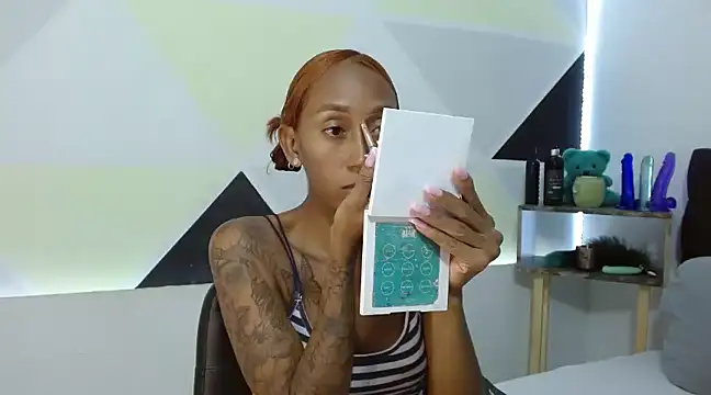 Snapshot of ZashaRomero chatting on March 15, 2025, 8:54 pm ZashaRomero online show from March 15, 2025, 8:54 pm