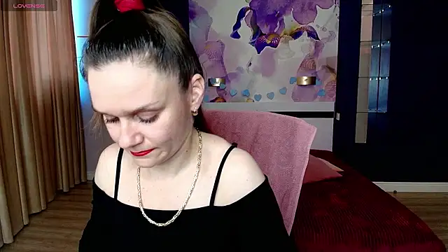 AriaGray online show from March 8, 2026, 8:07 am