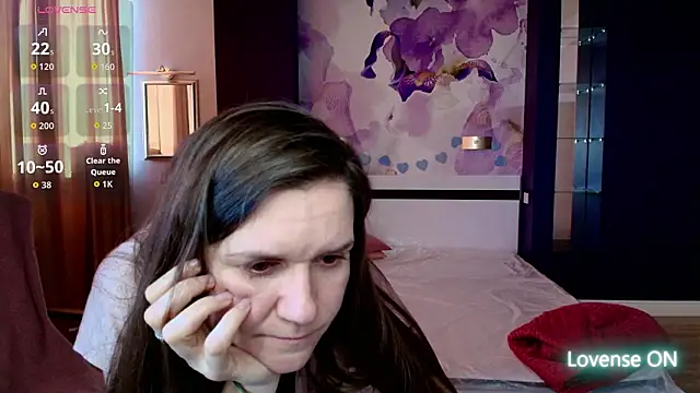 AriaGray online show from March 9, 2026, 1:26 pm