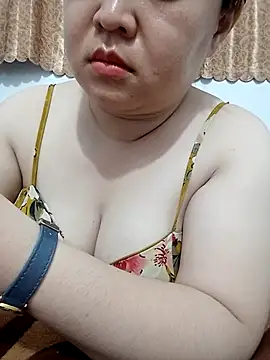 VyOanh2K online show from May 12, 2026, 3:53 pm