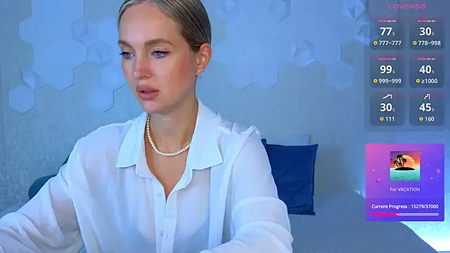 Snapshot of Lynna_Sparks chatting on July 27, 2026, 2:07 am Lynna Sparks online show from July 27, 2026, 2:07 am
