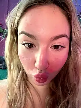 Snapshot of Rimmahottes chatting on January 13, 2026, 12:27 am Rimmahottes online show from January 13, 2026, 12:27 am