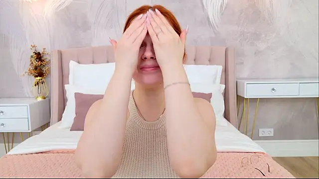 DeniseReese online show from November 9, 2025, 2:43 am