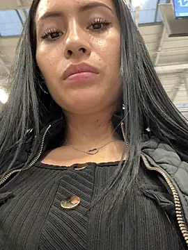 Snapshot of Sara_luna_ chatting on March 1, 2025, 2:55 pm Sara luna online show from March 1, 2025, 2:55 pm