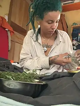 Snapshot of sammoura01 chatting on June 26, 2026, 1:37 pm sammoura01 online show from June 26, 2026, 1:37 pm