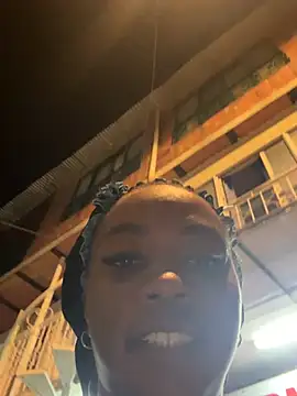 Snapshot of CiaraEbony chatting on April 17, 2026, 11:52 pm CiaraEbony online show from April 17, 2026, 11:52 pm