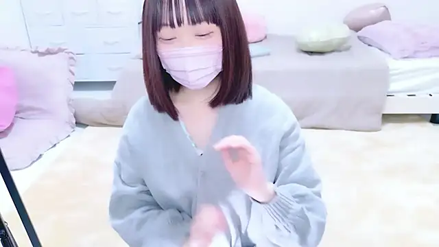 Snapshot of x-naru-x chatting on March 4, 2026, 1:28 pm x-naru-x online show from March 4, 2026, 1:28 pm