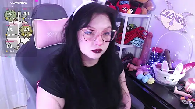 LiloMoon69 online show from March 31, 2026, 2:06 pm