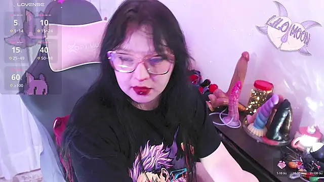 Snapshot of LiloMoon69 chatting on April 21, 2026, 2:26 am LiloMoon69 online show from April 21, 2026, 2:26 am