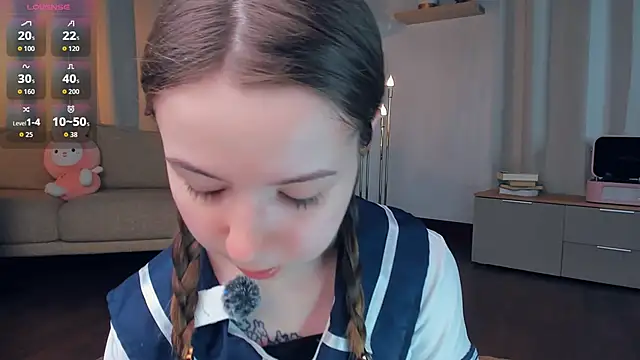 DominikaElis online show from May 3, 2026, 8:48 pm