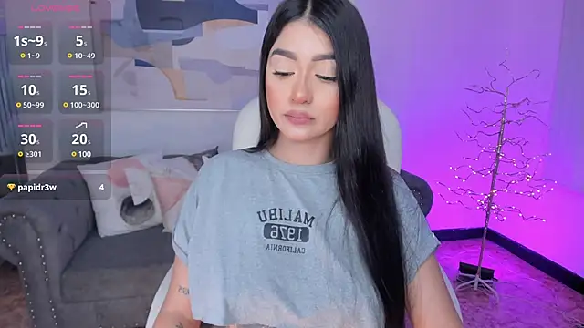 Snapshot of amelie_jhons chatting on December 23, 2024, 12:03 am amelie jhons online show from December 23, 2024, 12:03 am