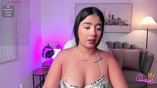 Snapshot of amelie_jhons chatting on July 10, 2026, 11:18 pm amelie jhons online show from July 10, 2026, 11:18 pm