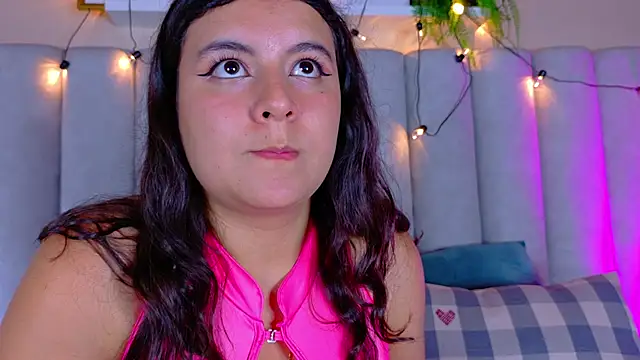 Snapshot of EngelStone chatting on September 25, 2025, 8:45 pm EngelStone online show from September 25, 2025, 8:45 pm