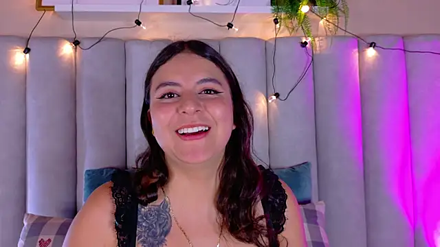 Snapshot of EngelStone chatting on October 4, 2025, 7:34 pm EngelStone online show from October 4, 2025, 7:34 pm