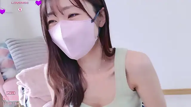 meg 0901 online show from October 9, 2025, 12:52 am