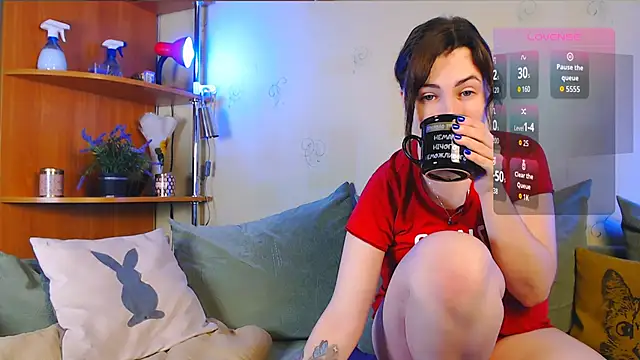 Snapshot of Caroline1995 chatting on October 25, 2025, 7:27 am Caroline1995 online show from October 25, 2025, 7:27 am