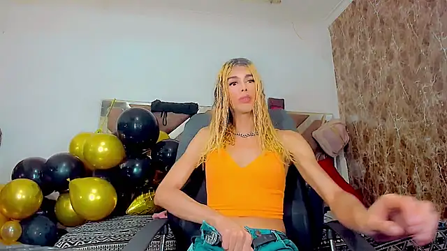 Snapshot of dirtycock2002 chatting on December 1, 2025, 2:33 pm dirtycock2002 online show from December 1, 2025, 2:33 pm