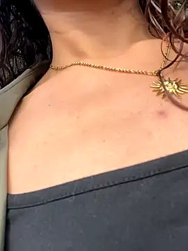 ValeriEvan online show from October 26, 2025, 8:15 pm