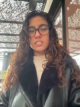 ValeriEvan online show from December 4, 2025, 8:17 pm