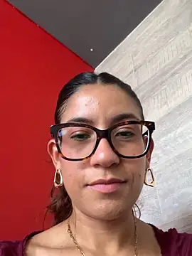 Snapshot of ValeriEvan chatting on May 22, 2026, 6:46 pm ValeriEvan online show from May 22, 2026, 6:46 pm