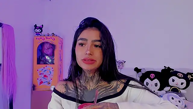 shadowcatt  online show from November 4, 2025, 10:09 pm